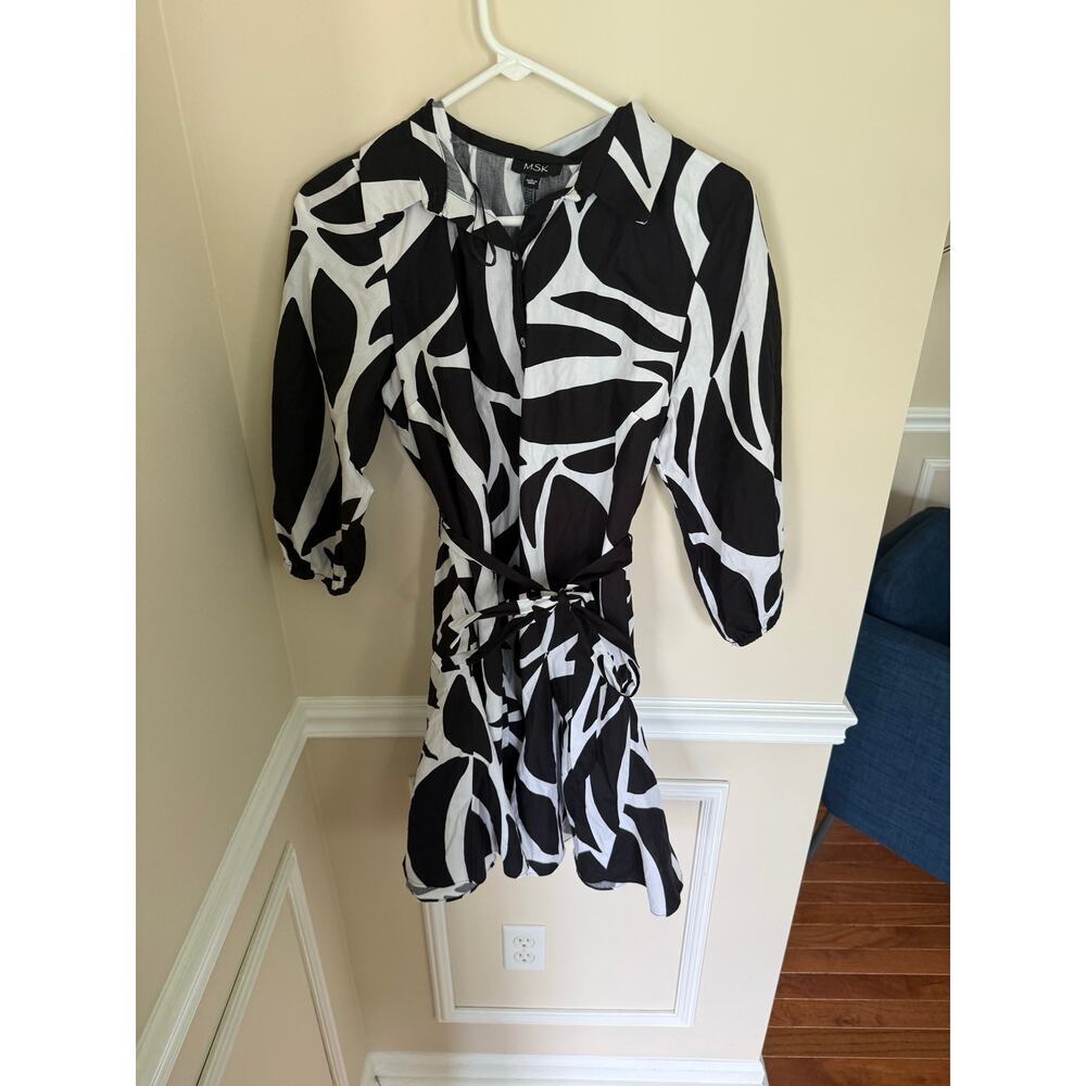 MSK | Summer Preppy Vacation Black/White Abstract Belted Fit & Flare Mini Dress - Picture 2 of 11